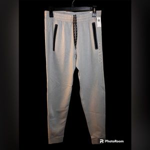 Old Navy Men’s dynamic fleece jogger pants size S